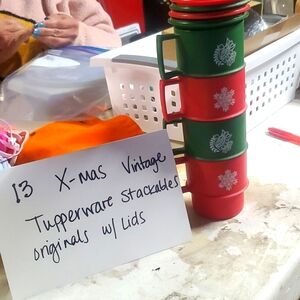 "13" x-mas edition vintage Tupperware